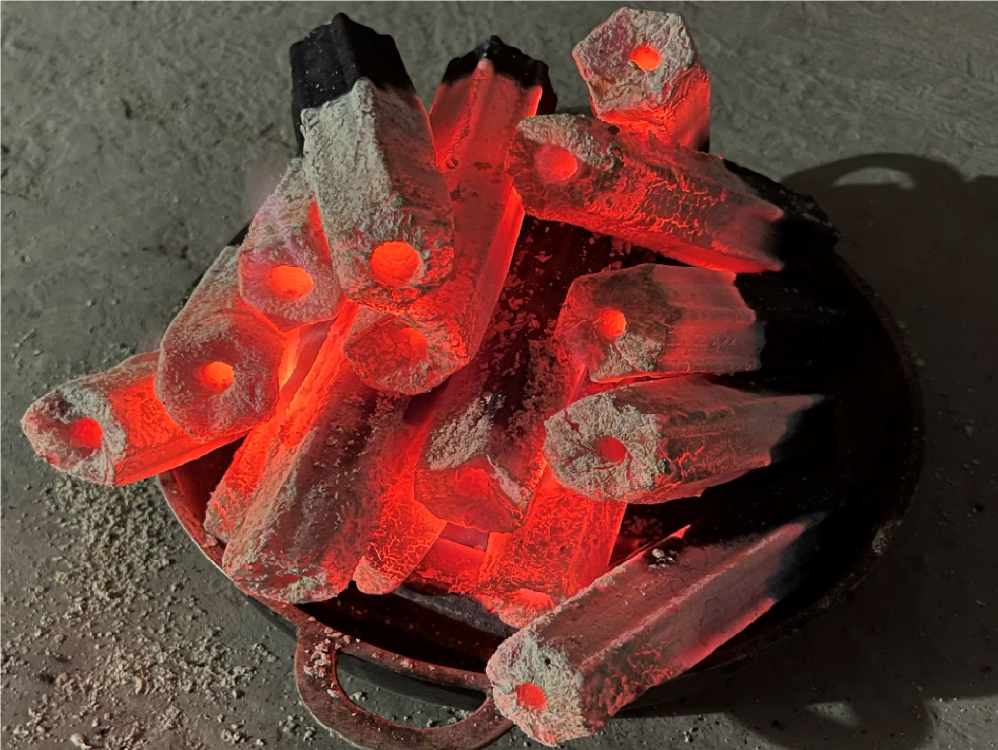 HEXAGONAL SAWDUST BRIQUETTE CHARCOAL